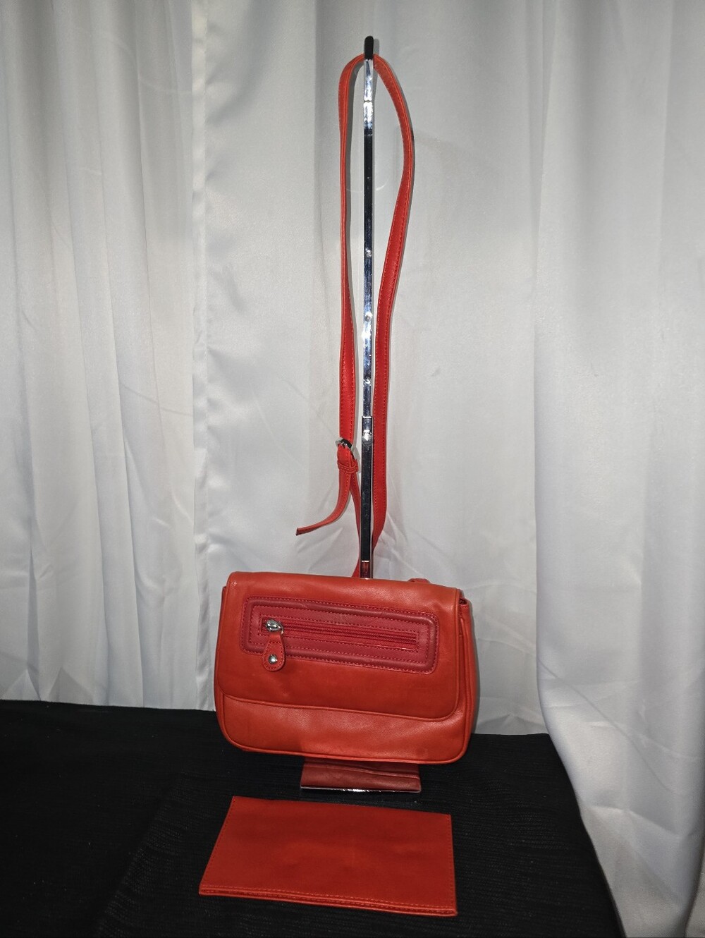 PERLINA MULTIPOCKETS Red Leather Crossbody Bag — Vibrant Red Shoulder Purse